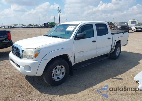 2011 Toyota Tacoma Prerunner V6 z USA, uszkodzony, nr VIN 5TFJU4GNXBX010272